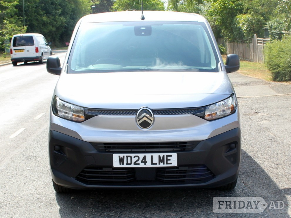 [ berth ]Citroen Berlingo