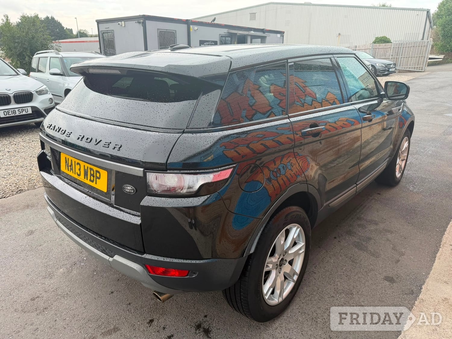 [ berth ]Land Rover Range Rover Evoque