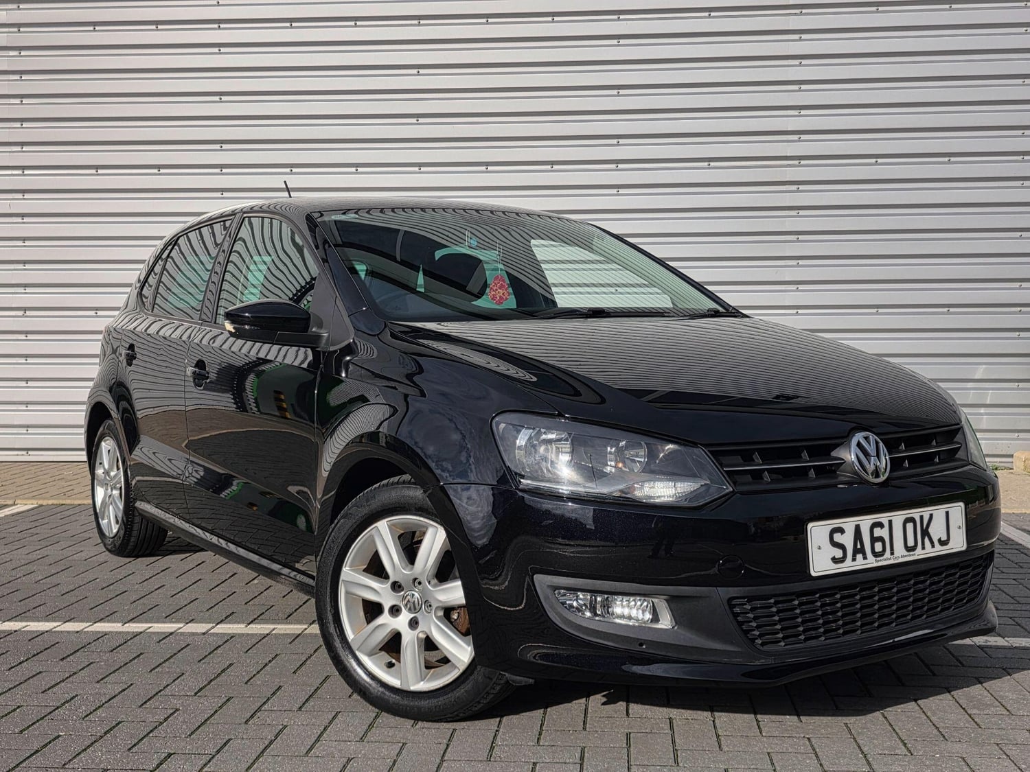 Volkswagen Polo 2011 - Cars