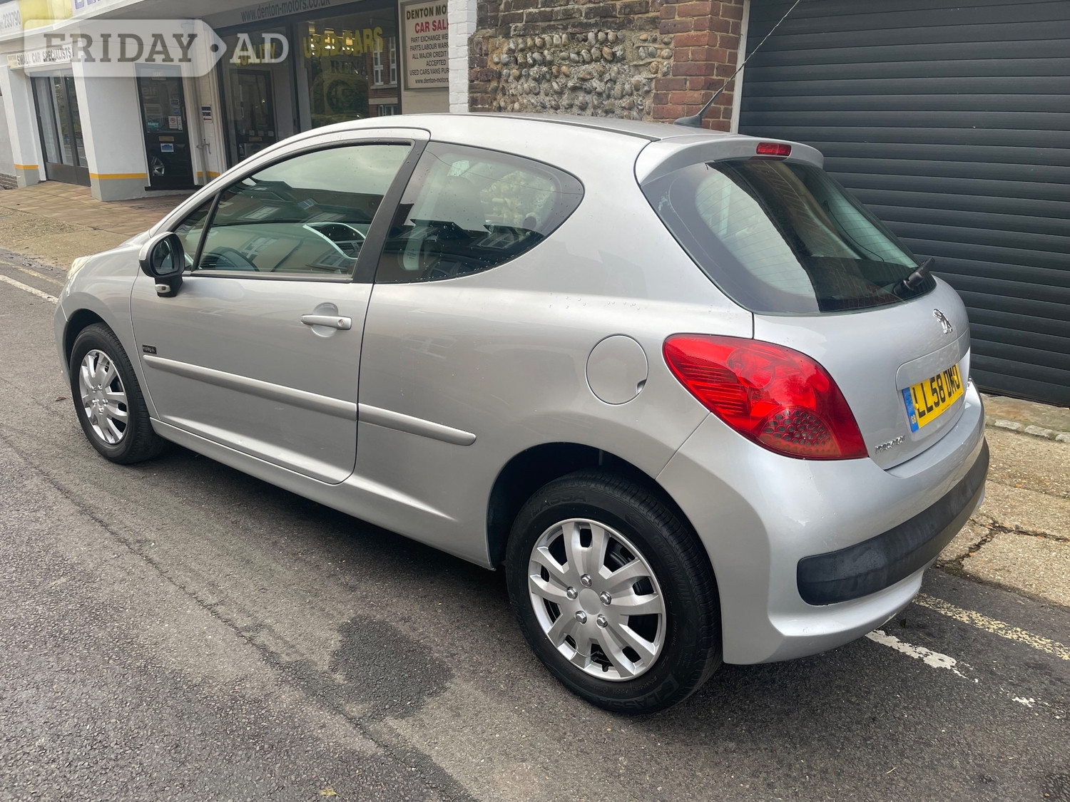 [ berth ]Peugeot 207