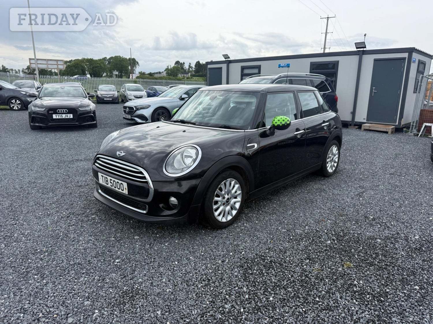 [ berth ]Mini Hatch