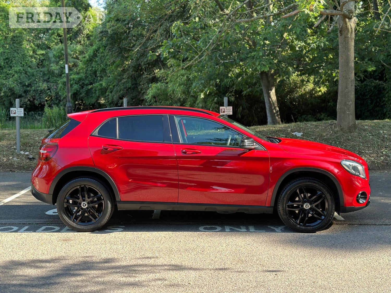 [ berth ]Mercedes-Benz GLA