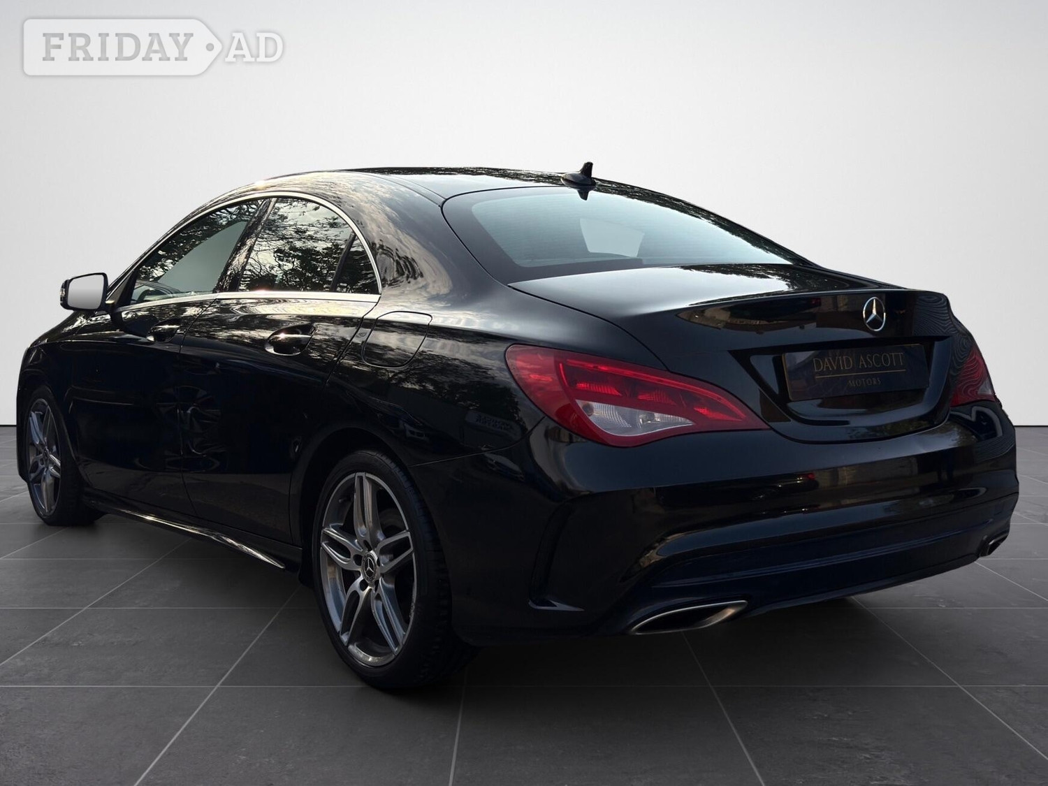 [ berth ]Mercedes-Benz CLA Class