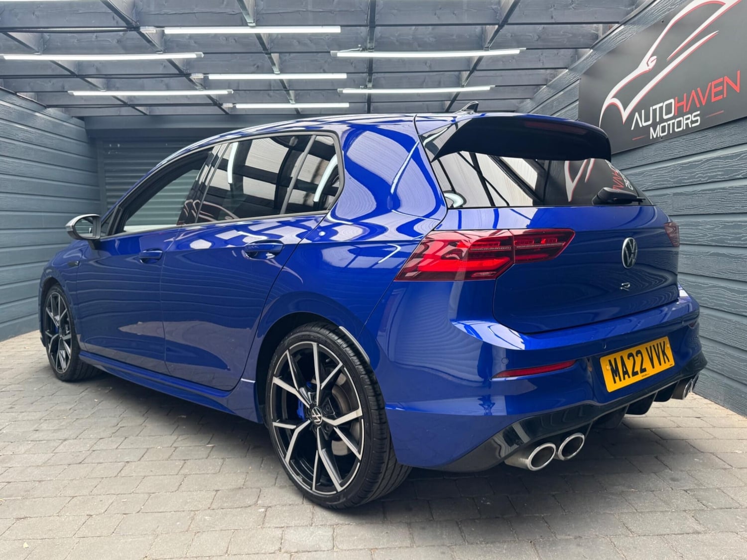 Volkswagen Golf 2022 - Cars
