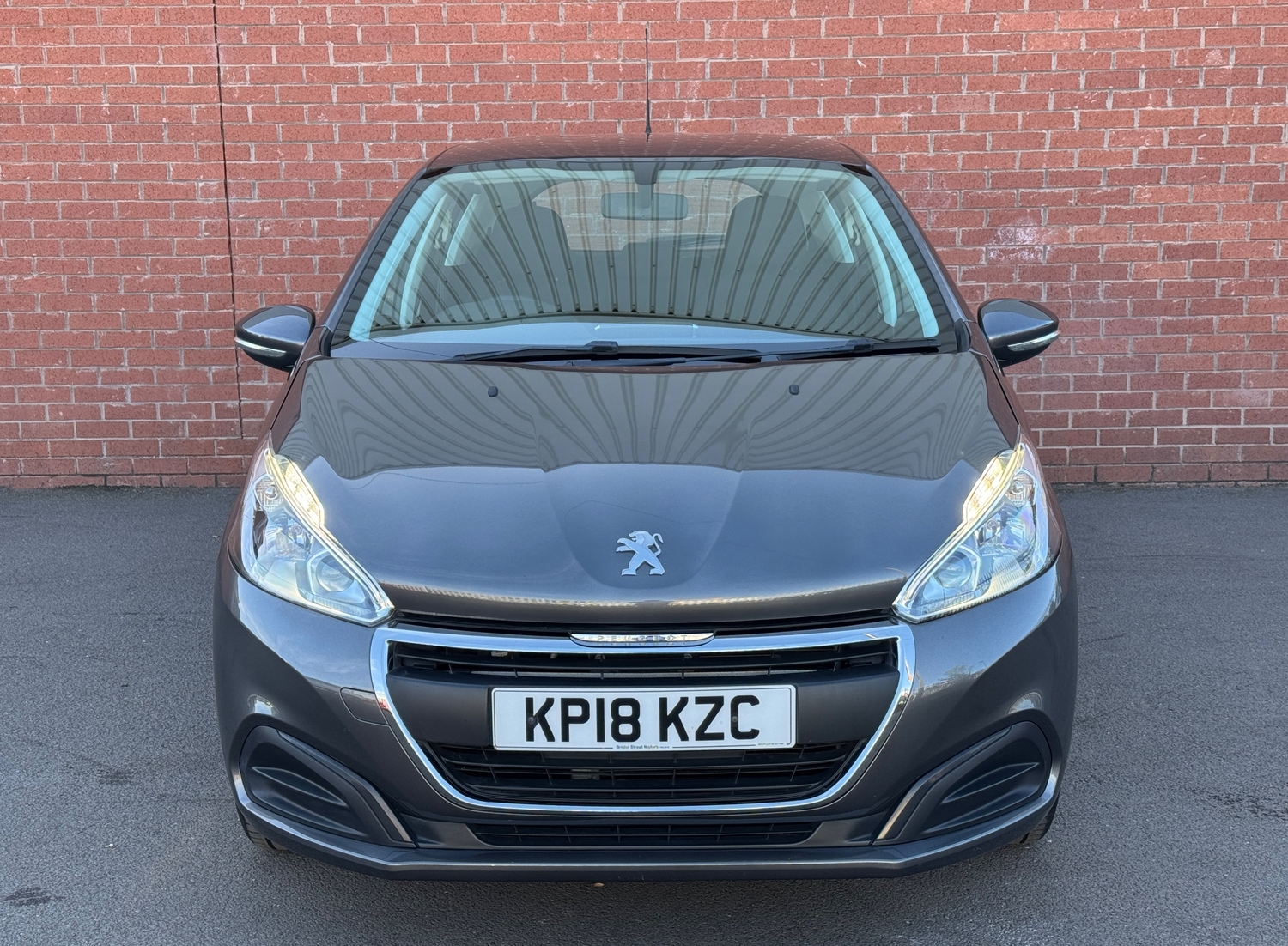 Peugeot 208 2018 - Cars