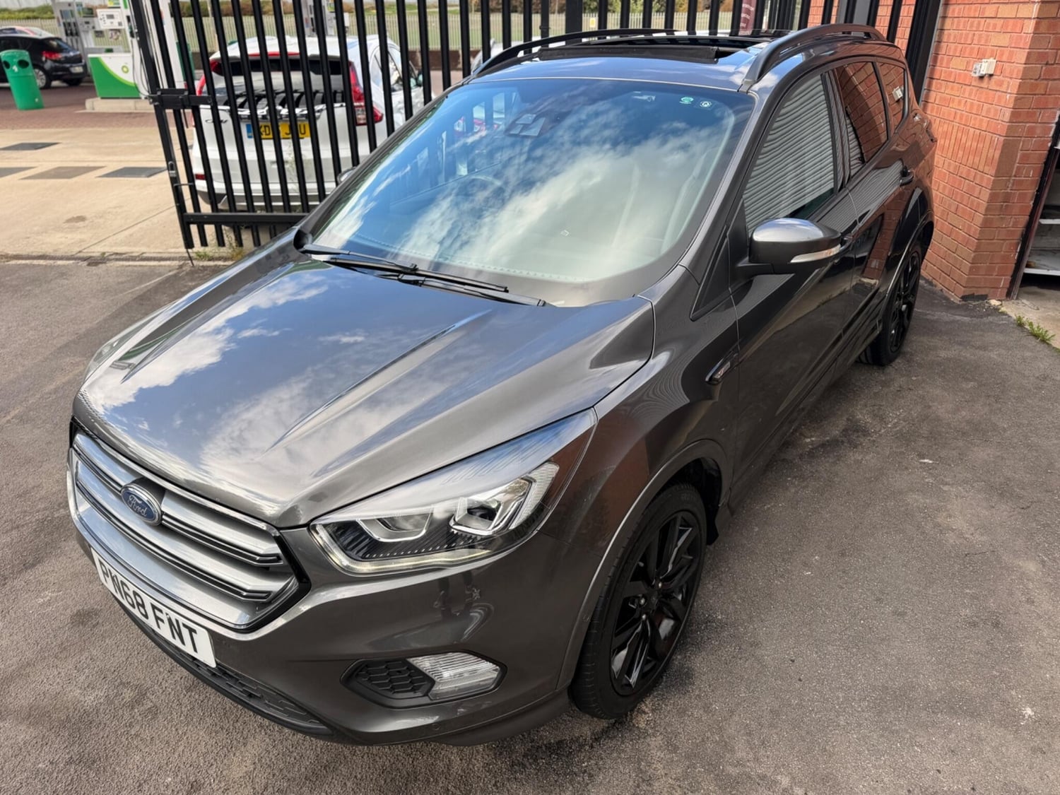 [ berth ]Ford Kuga