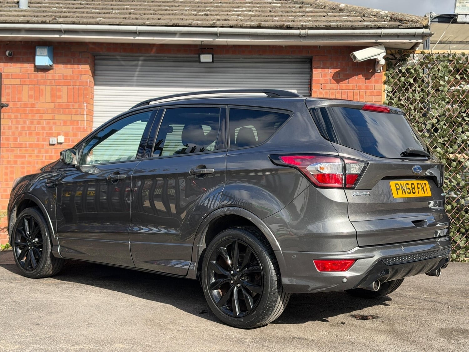 Ford Kuga 2018 - Cars in Swindon