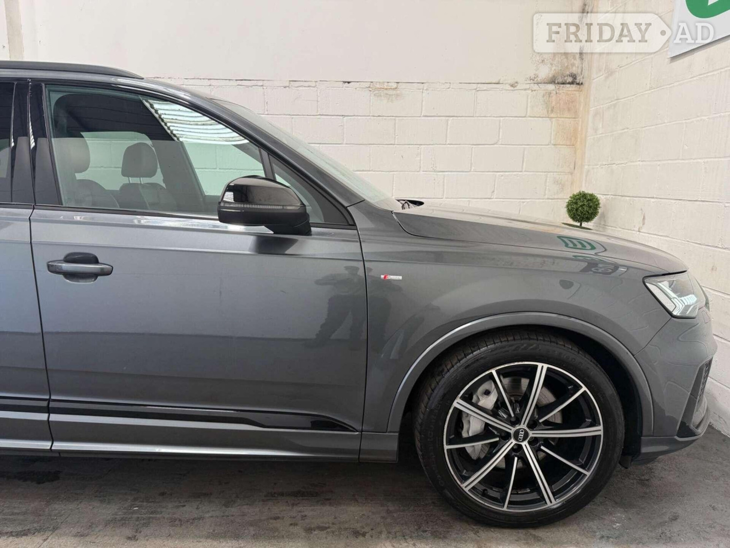 Audi Q7 2020 - Cars