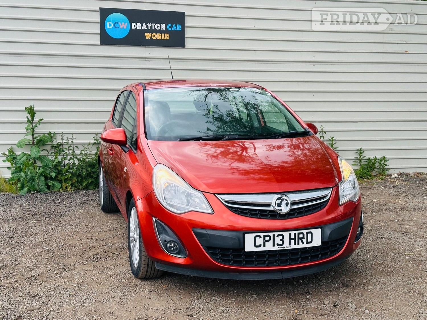 Vauxhall Corsa 2013 in Hillingdon