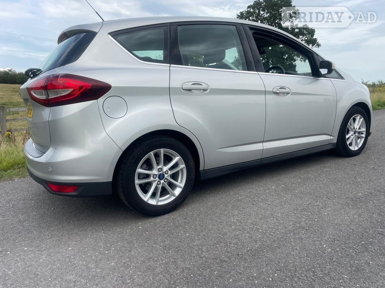 [ berth ]Ford C-MAX