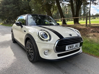 Mini Hatch 2019
