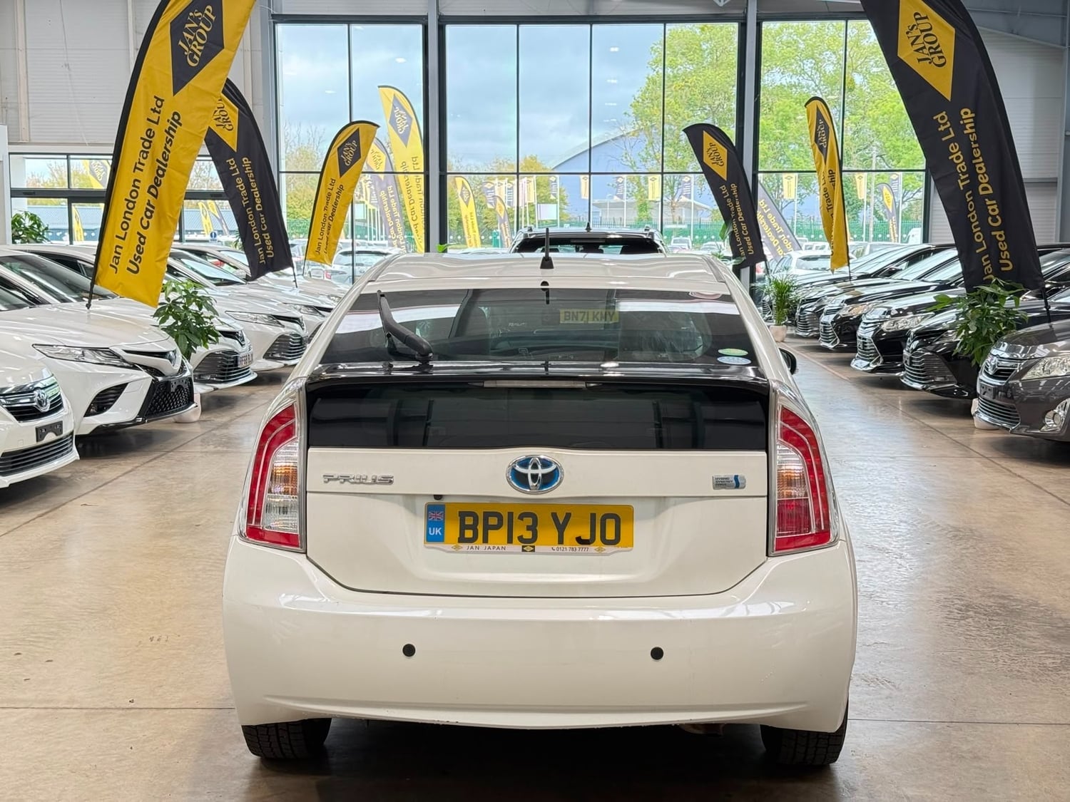 Toyota Prius 2013 - Cars in Reading