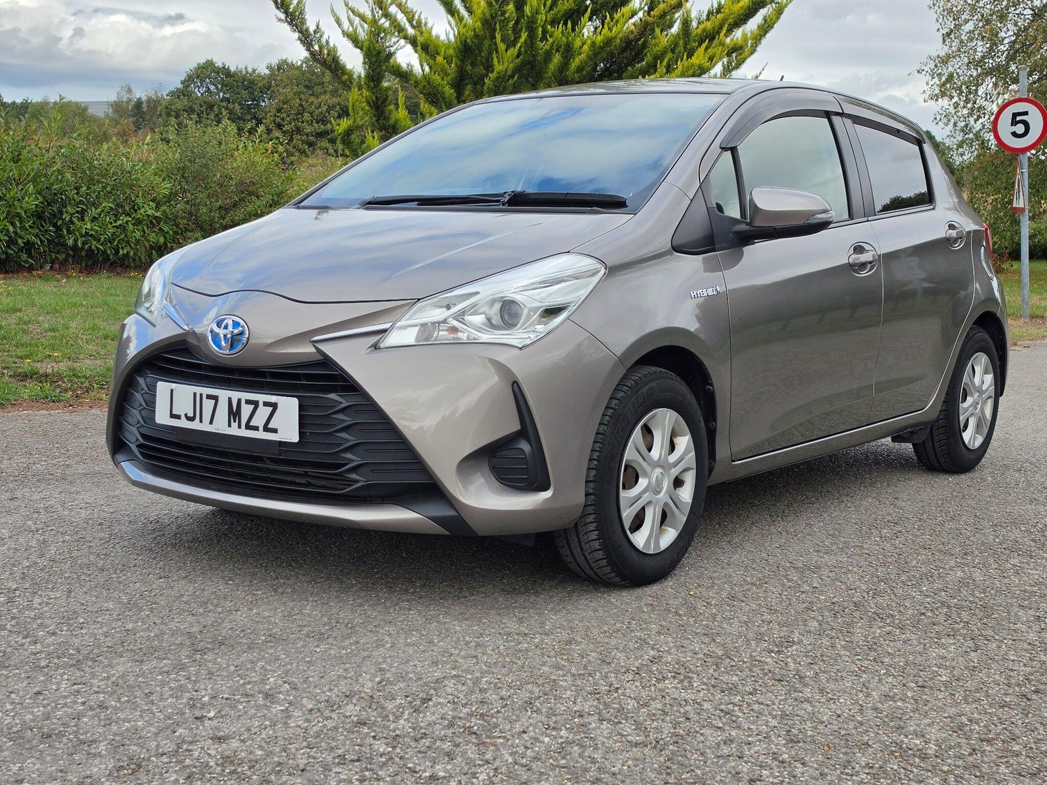 Toyota Yaris Ashford