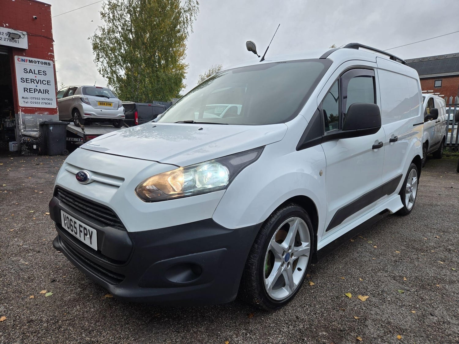 [ berth ]Ford Transit Connect