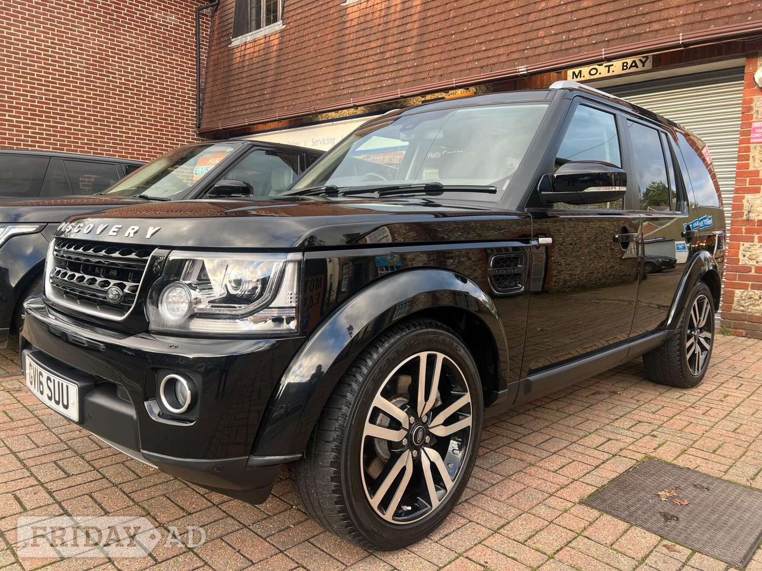 Land Rover Discovery 4 2016 - Cars