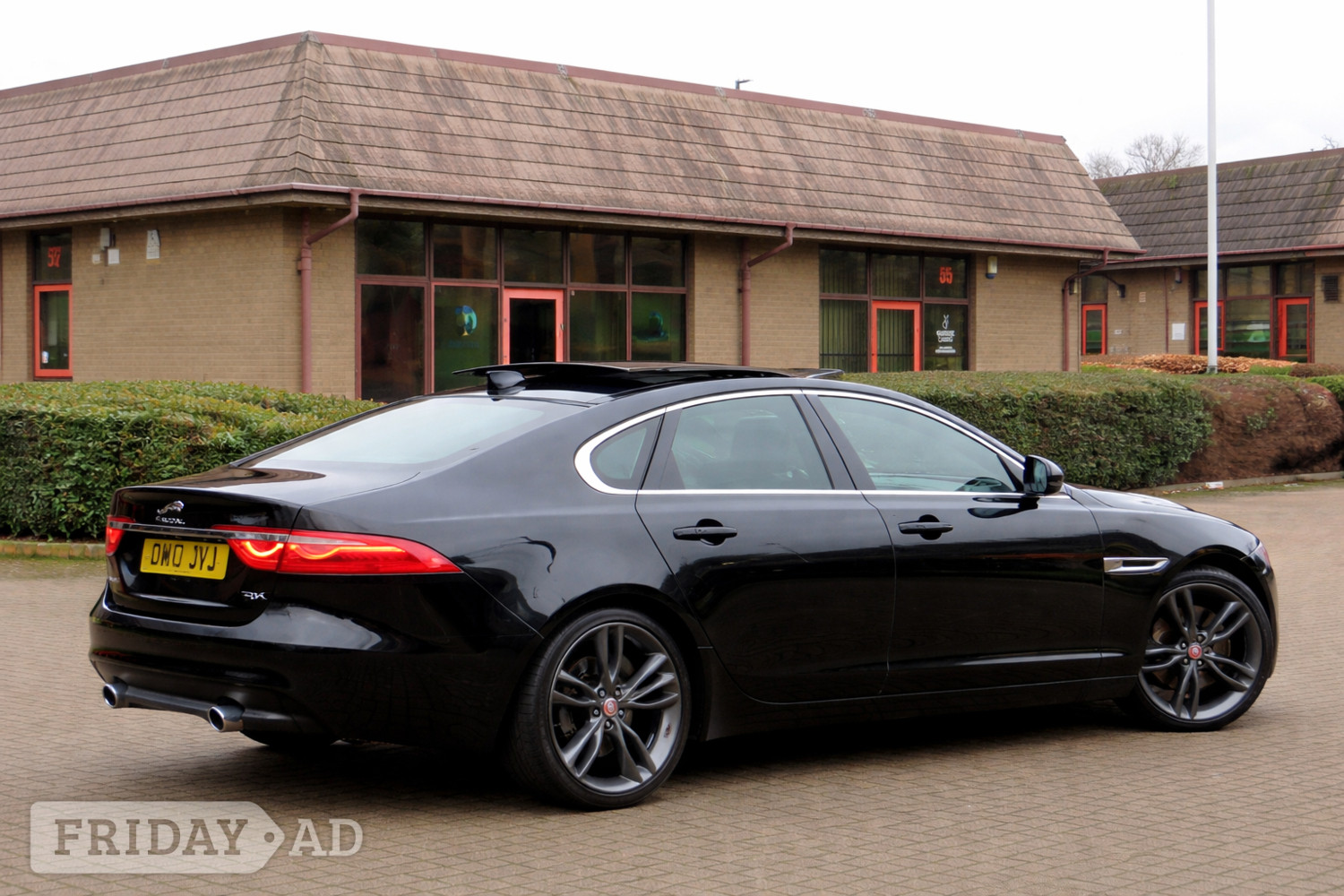 [ berth ]Jaguar XF