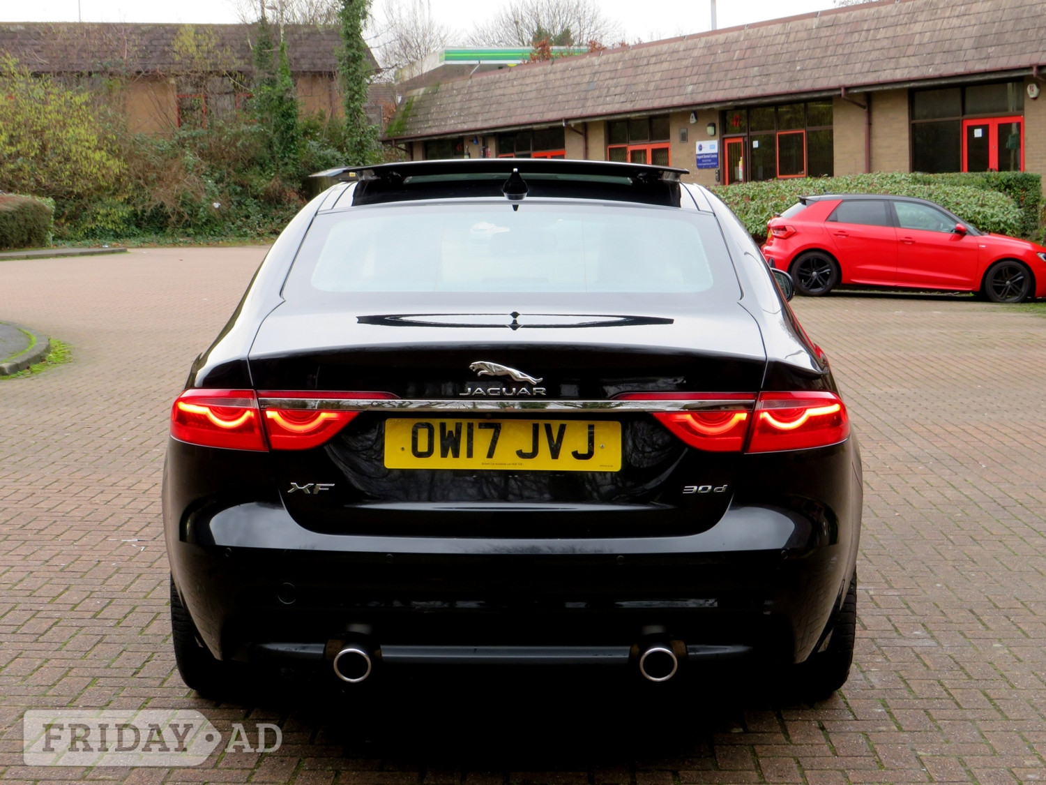 Jaguar XF 2017 - Cars in Bradford