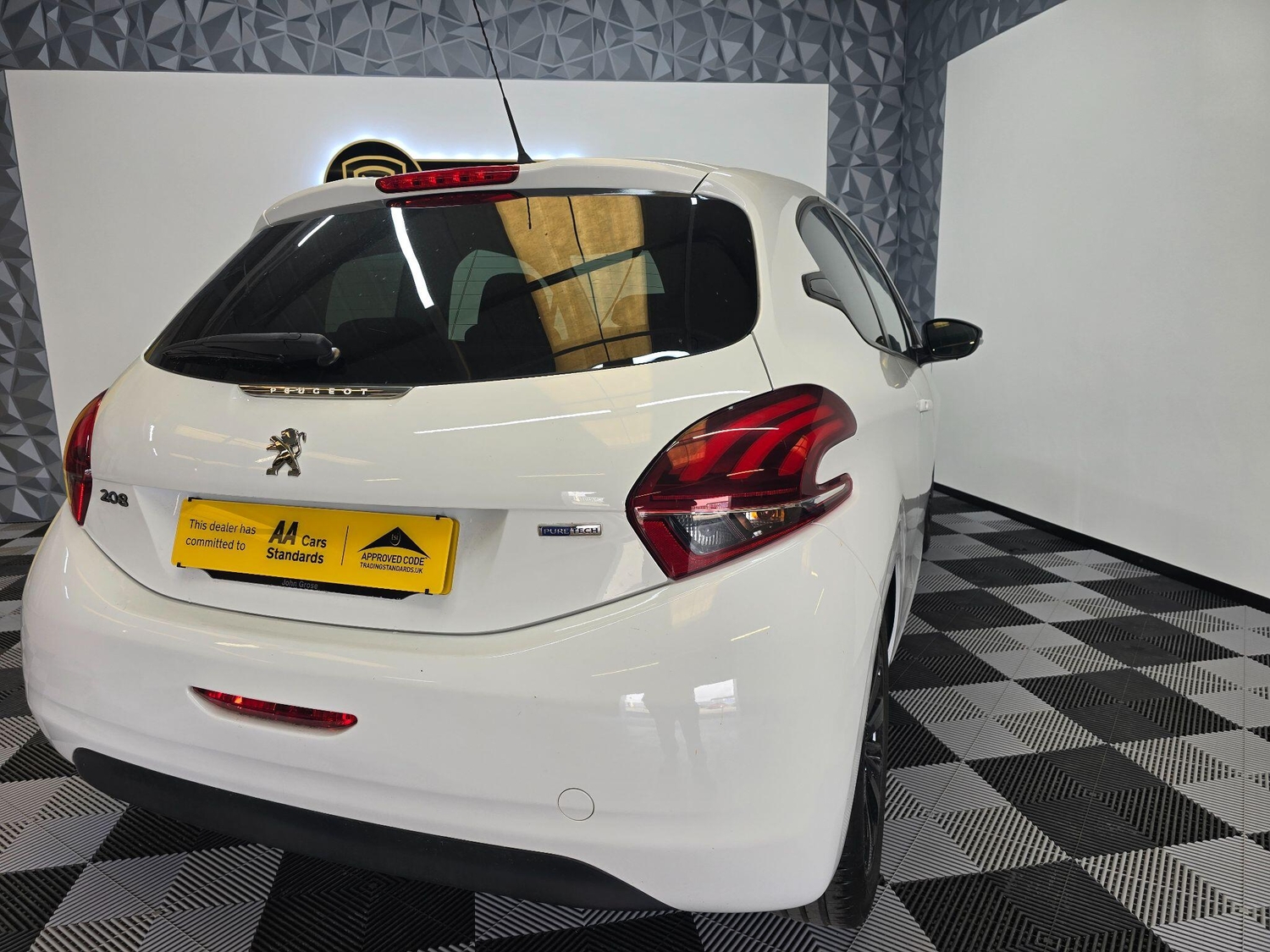 Peugeot 208 Halifax