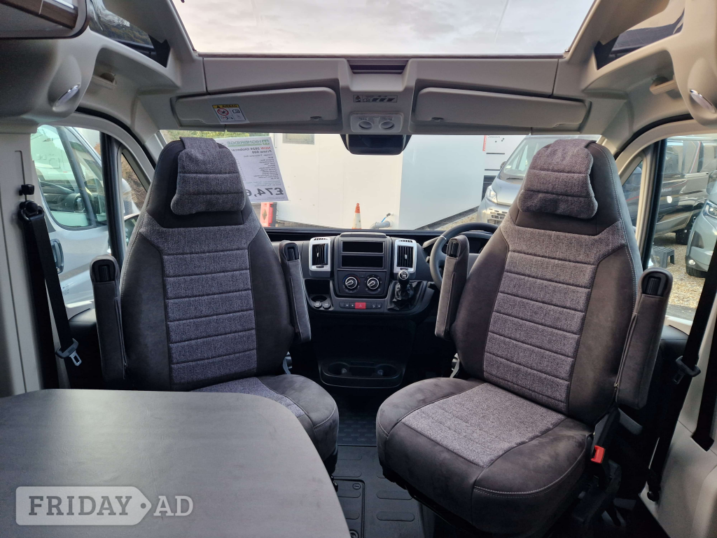 [2 berth ]Globecar Summit Prime 600