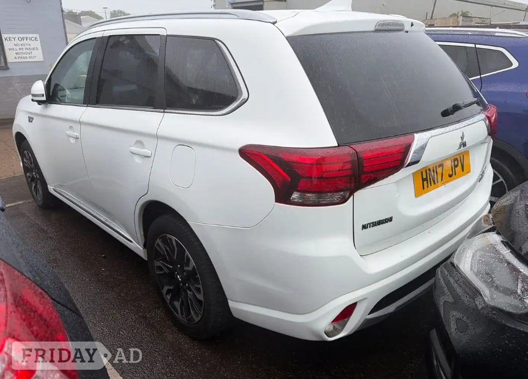 [ berth ]Mitsubishi Outlander