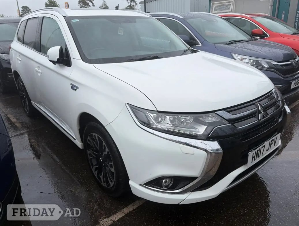 Mitsubishi Outlander 2017 in Harrow