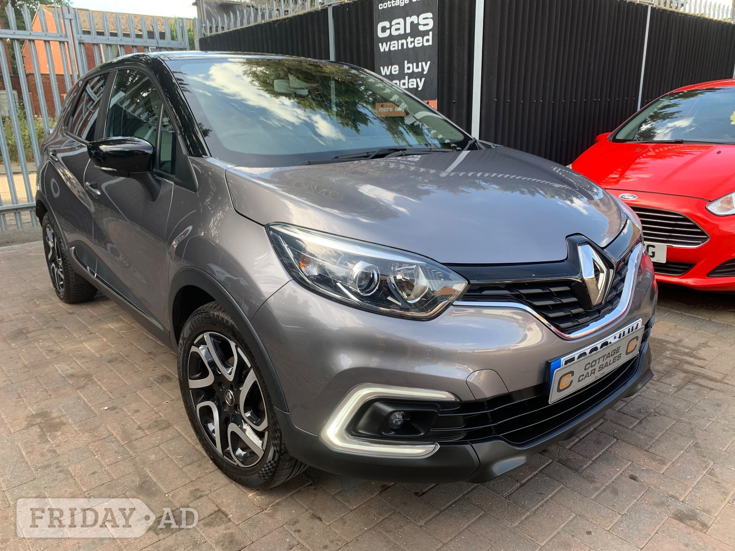 Renault Captur 2019 in Hayes