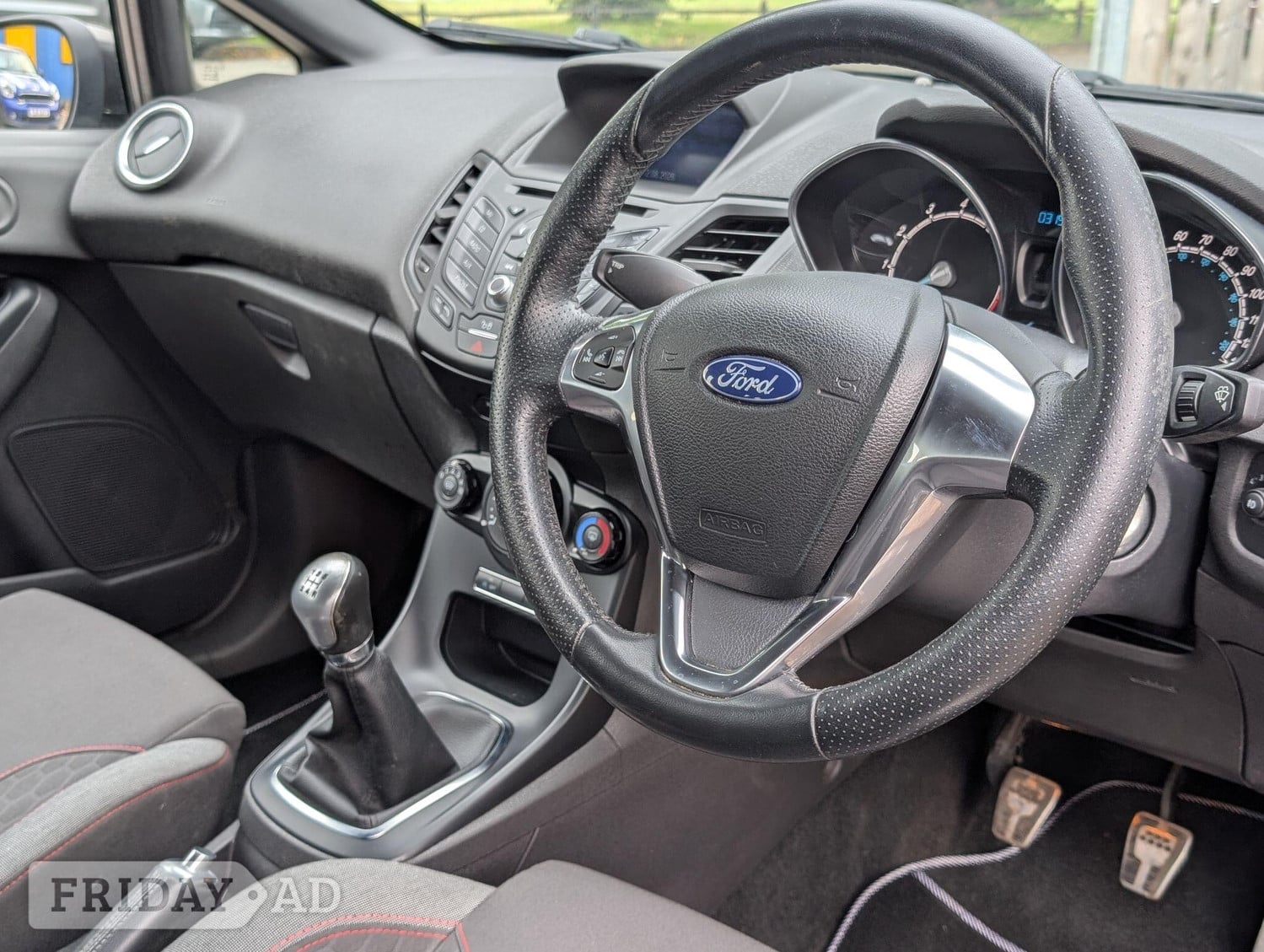 [ berth ]Ford Fiesta
