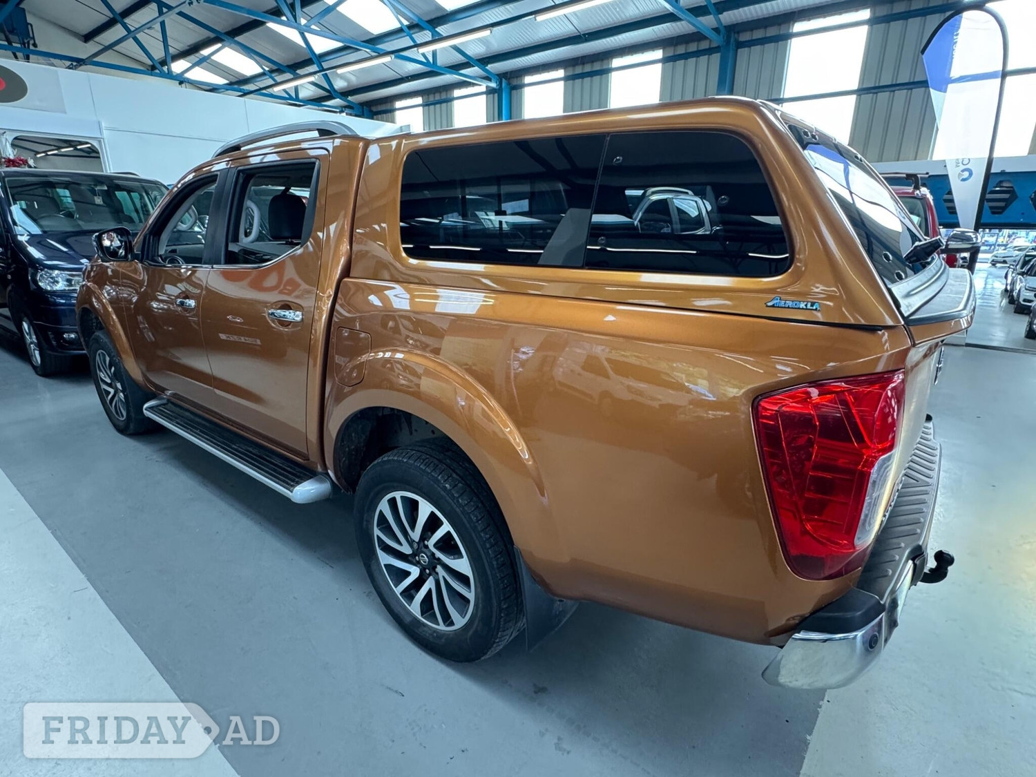 Nissan Navara 2018 - Vans & Commercial Vehicles in Bolton