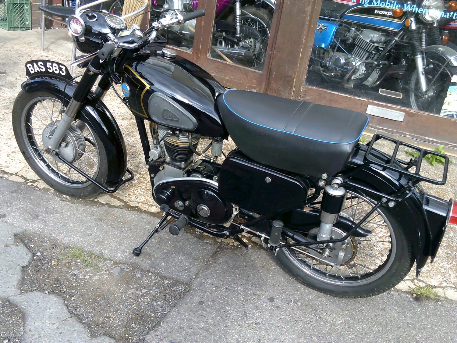 [ berth ]AJS 350