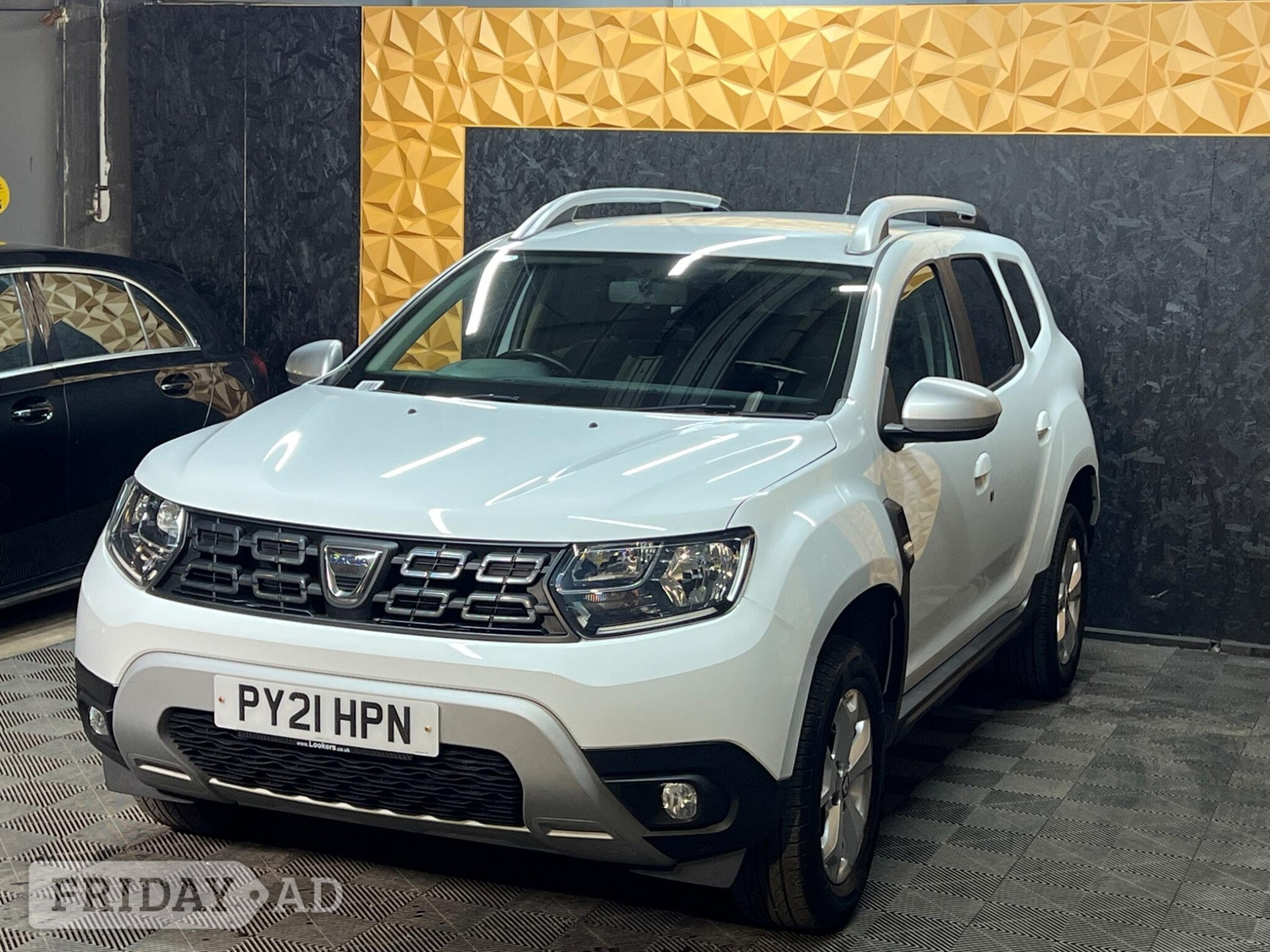 [ berth ]Dacia Duster