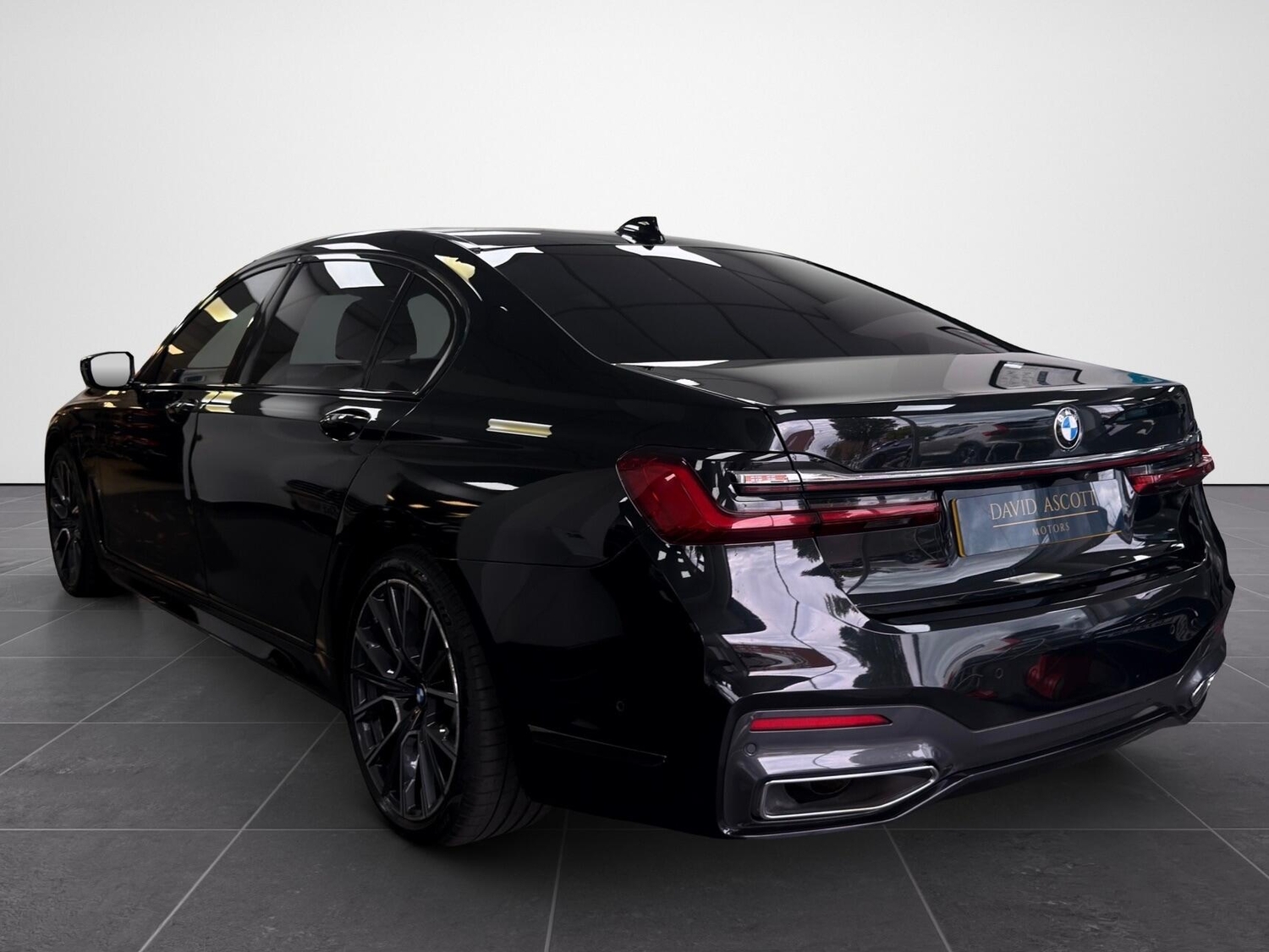 [ berth ]BMW 7 Series