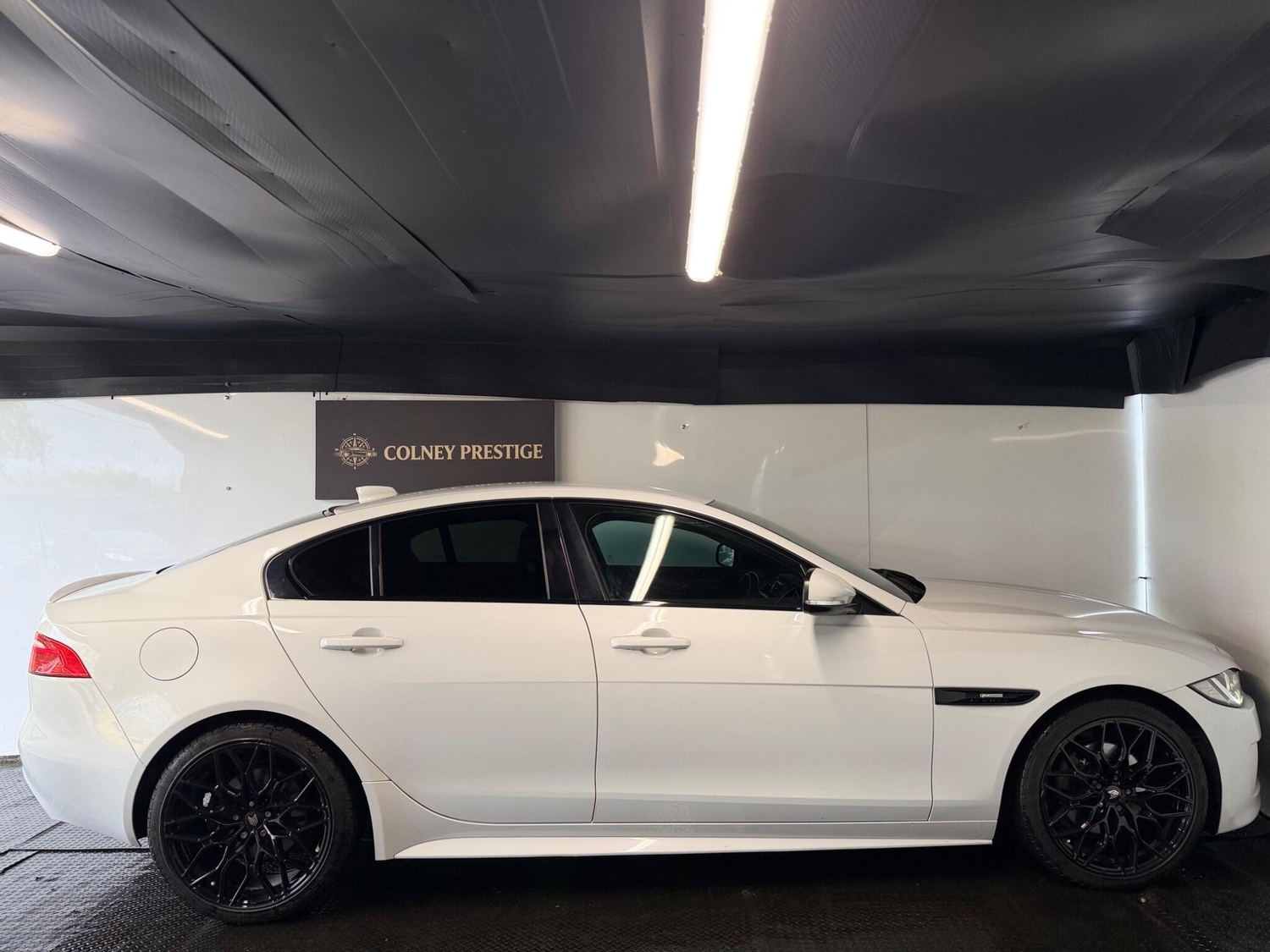 [ berth ]Jaguar XE