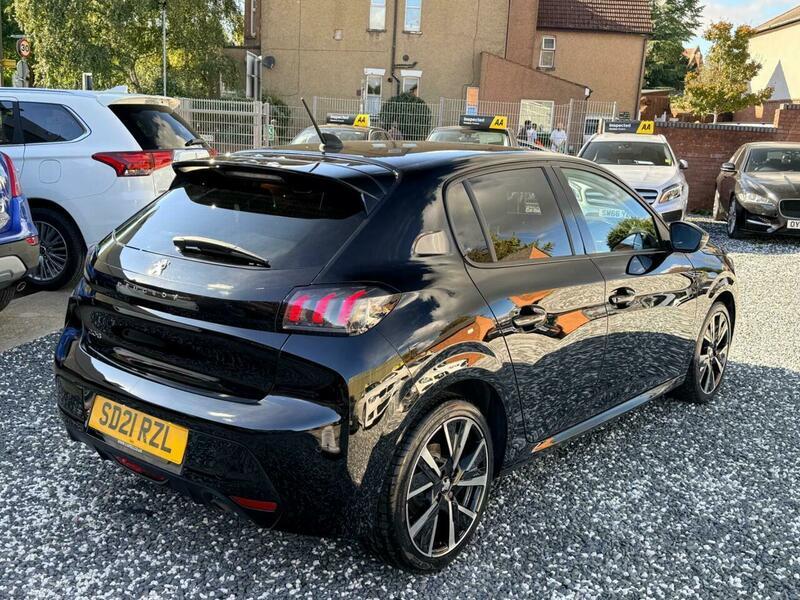Peugeot 208 2021 - Cars