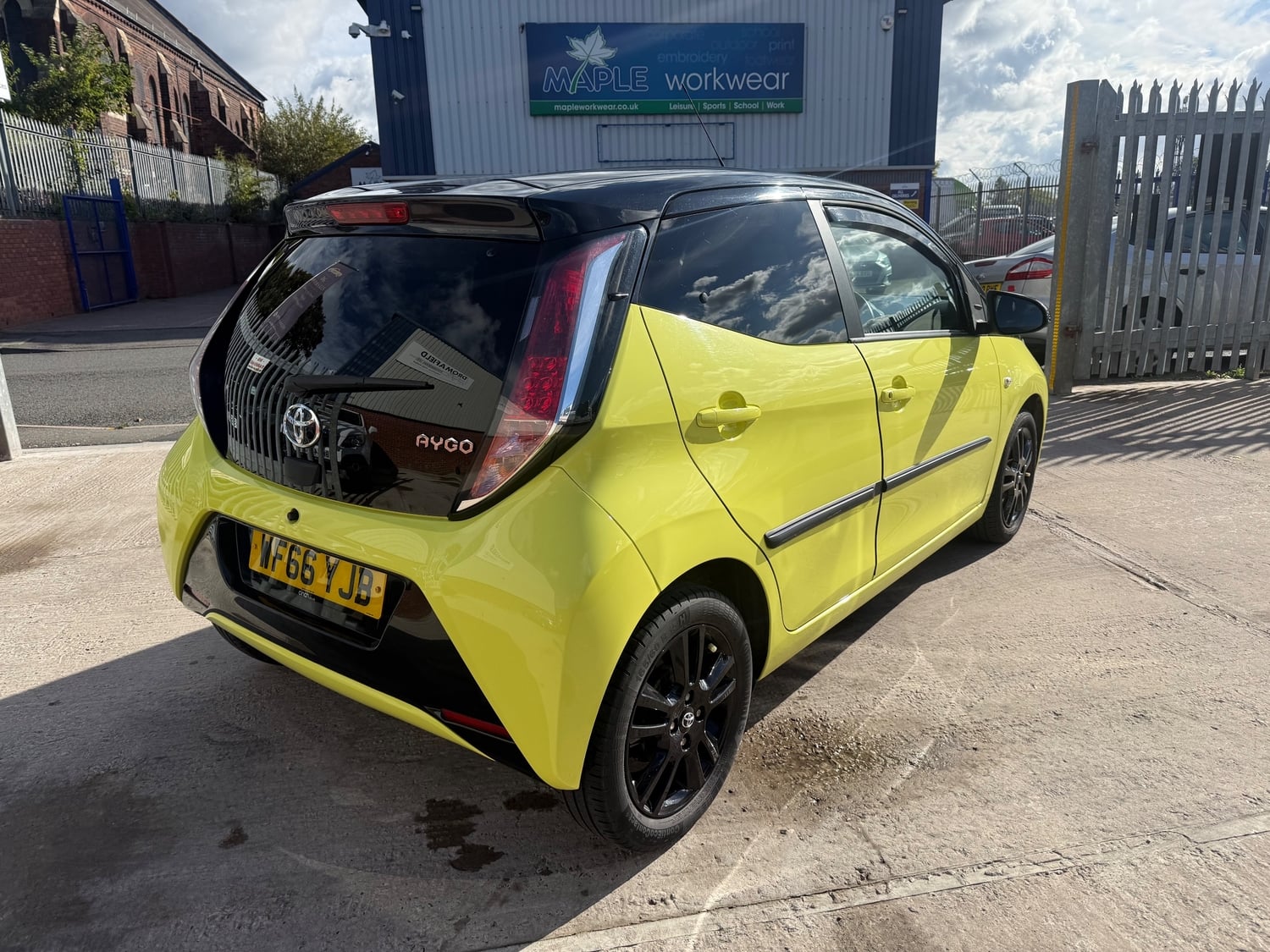 [ berth ]Toyota Aygo