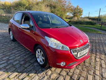 Peugeot 208 2015