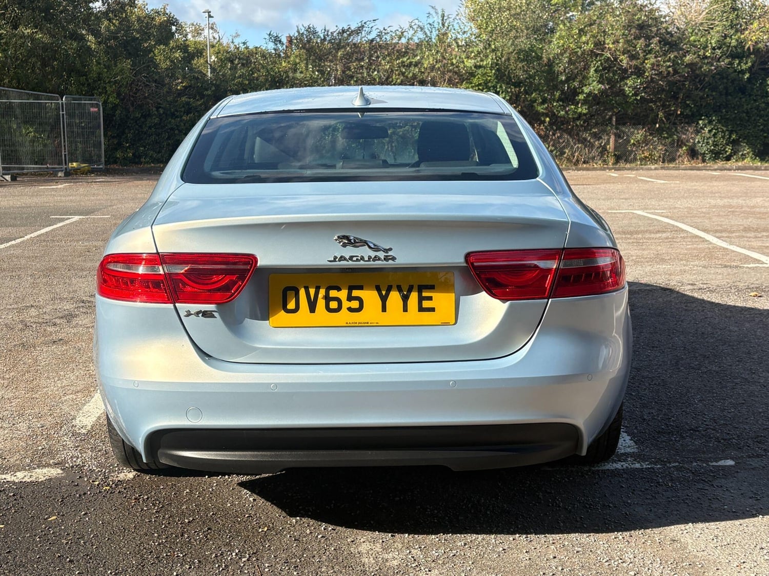 Jaguar XE 2015 - Cars