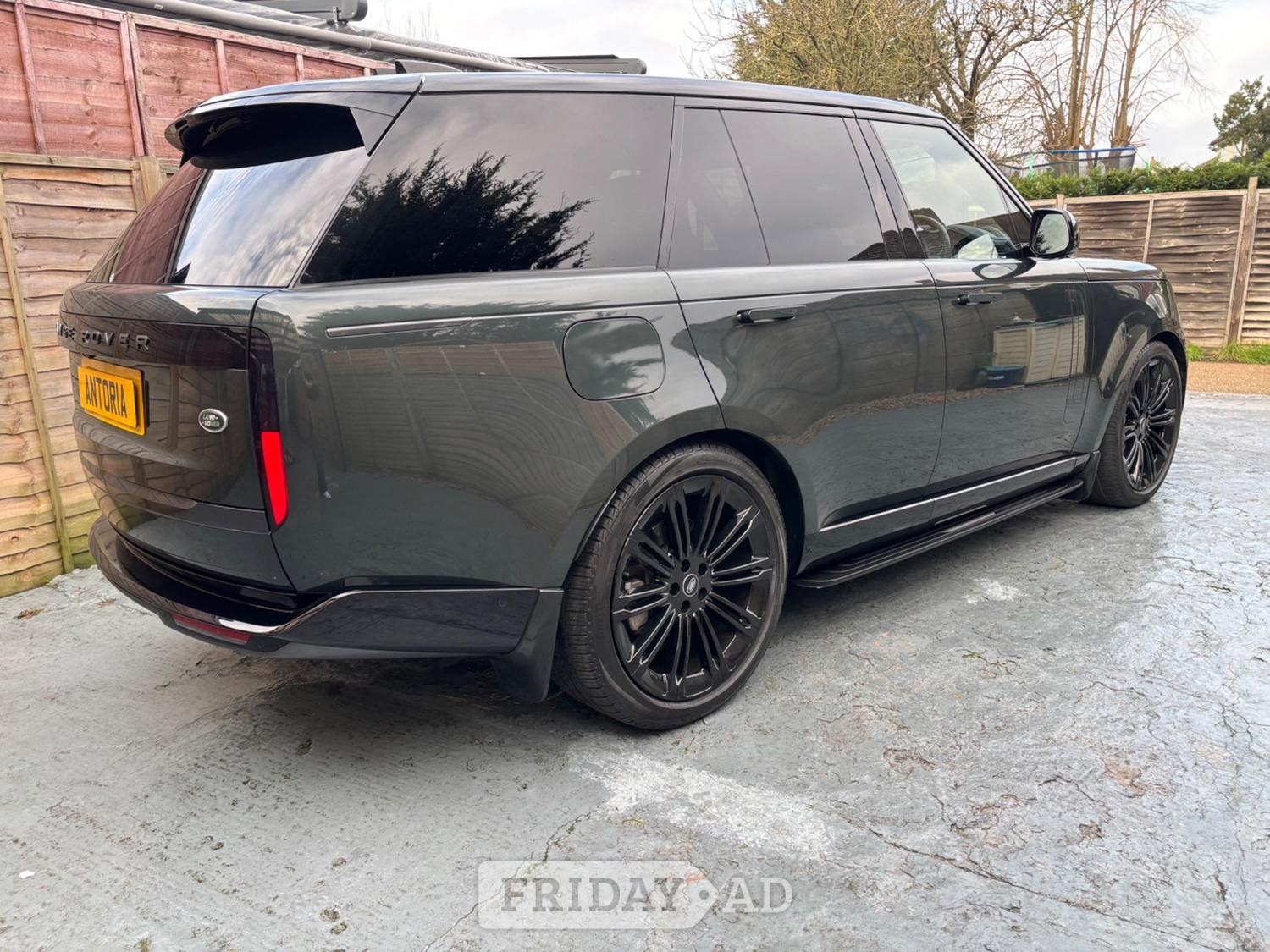 Land Rover Range Rover 2022 - Cars