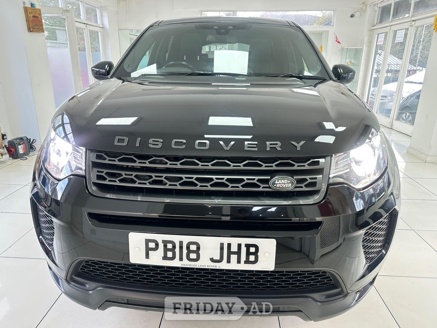 [ berth ]Land Rover Discovery Sport