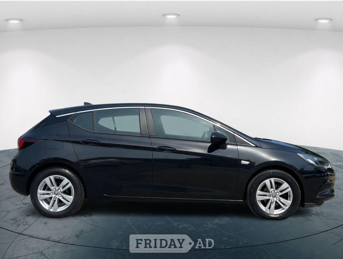 [ berth ]Vauxhall Astra