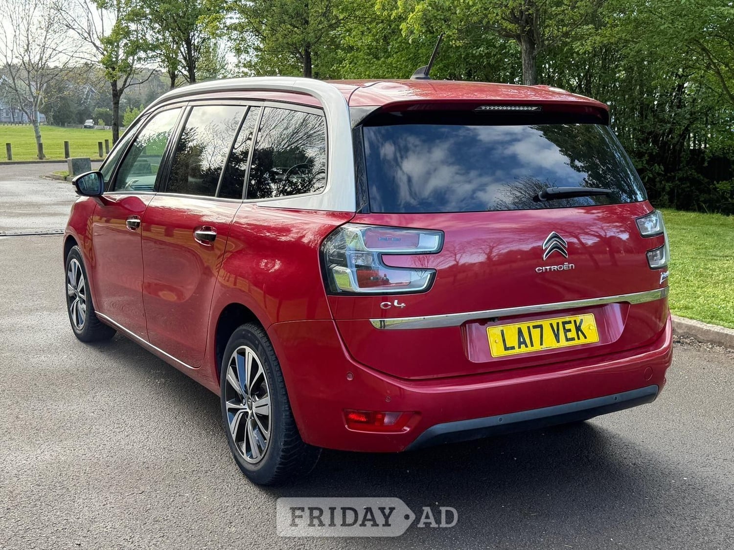 Citroen Grand C4 Picasso 2017 - Cars in Cardiff