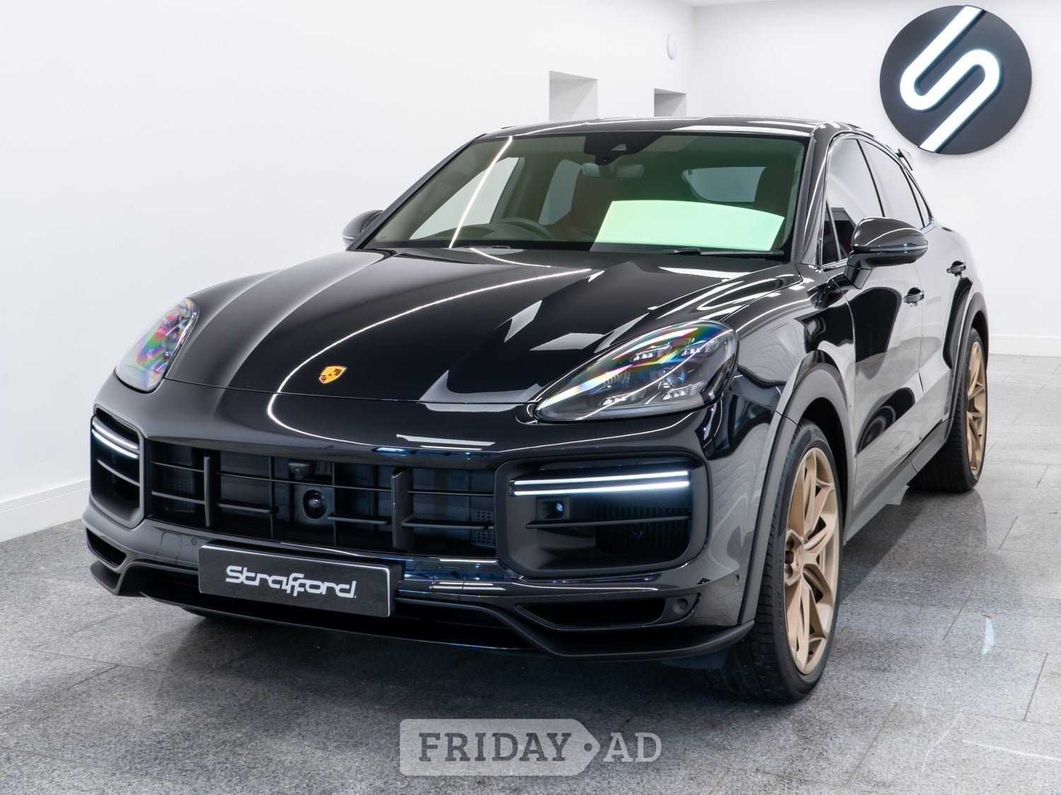 Porsche Cayenne 2022 in Brighton