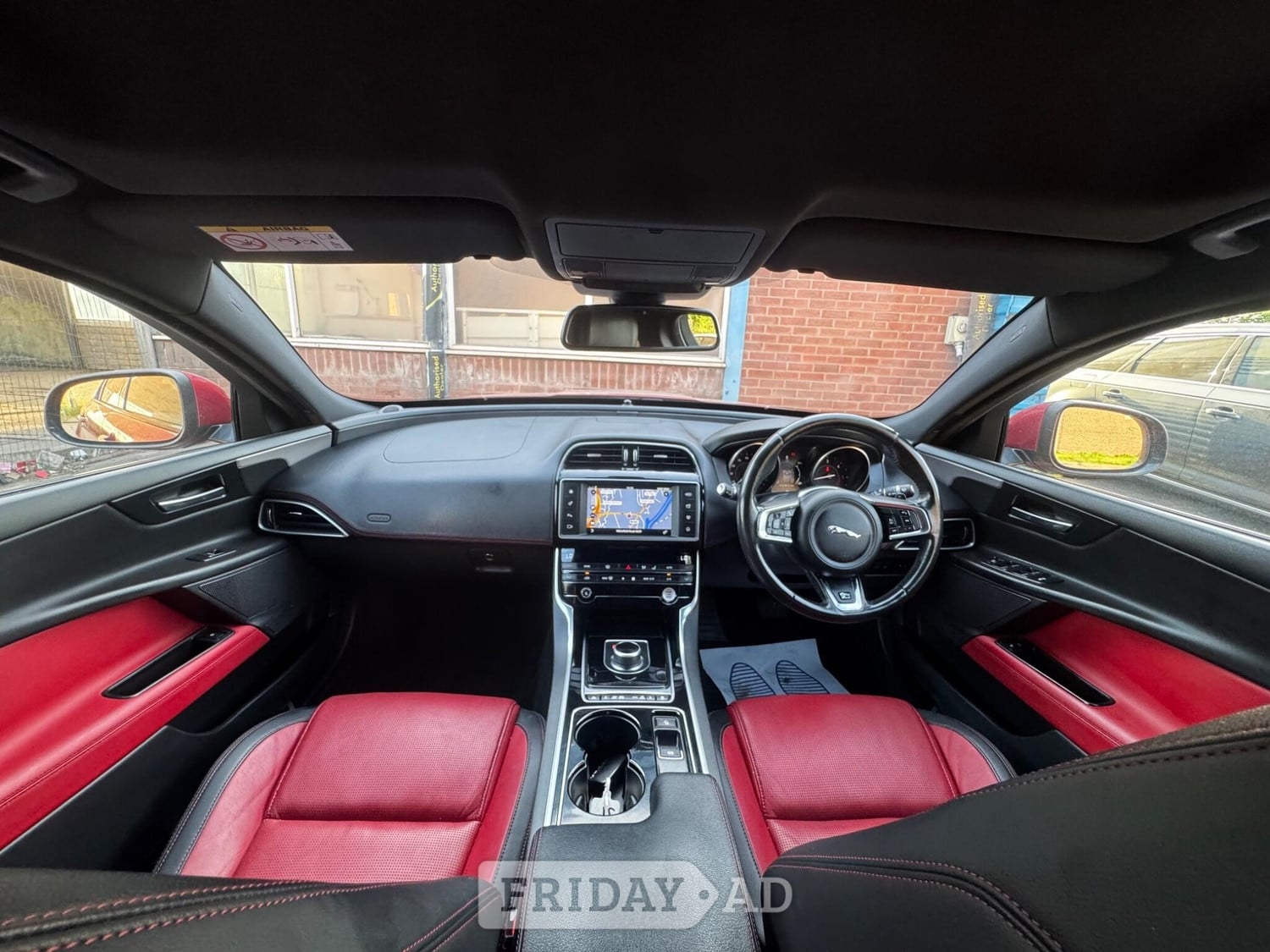 [ berth ]Jaguar XE