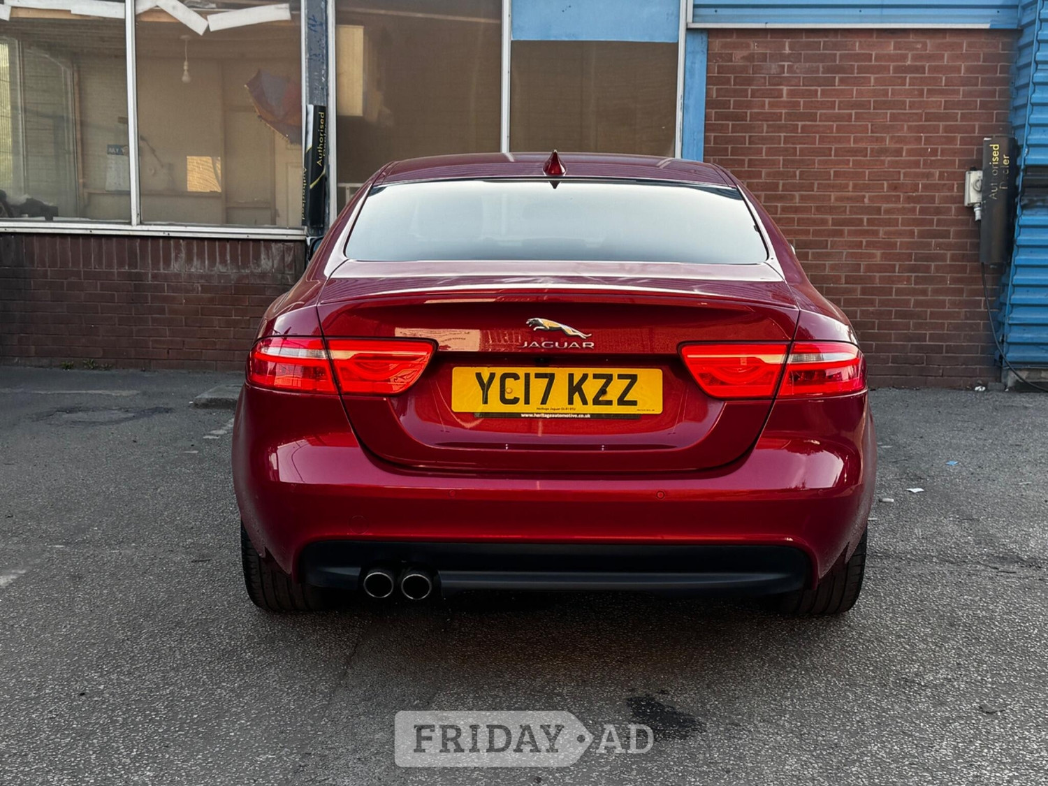 Jaguar XE 2017 - Cars