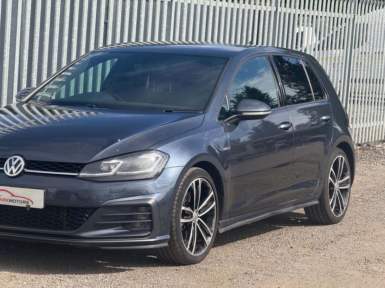 Volkswagen Golf 2018 - Cars in Solihull