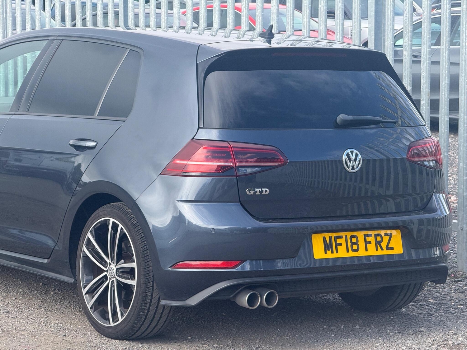 Volkswagen Golf 2018 - Cars