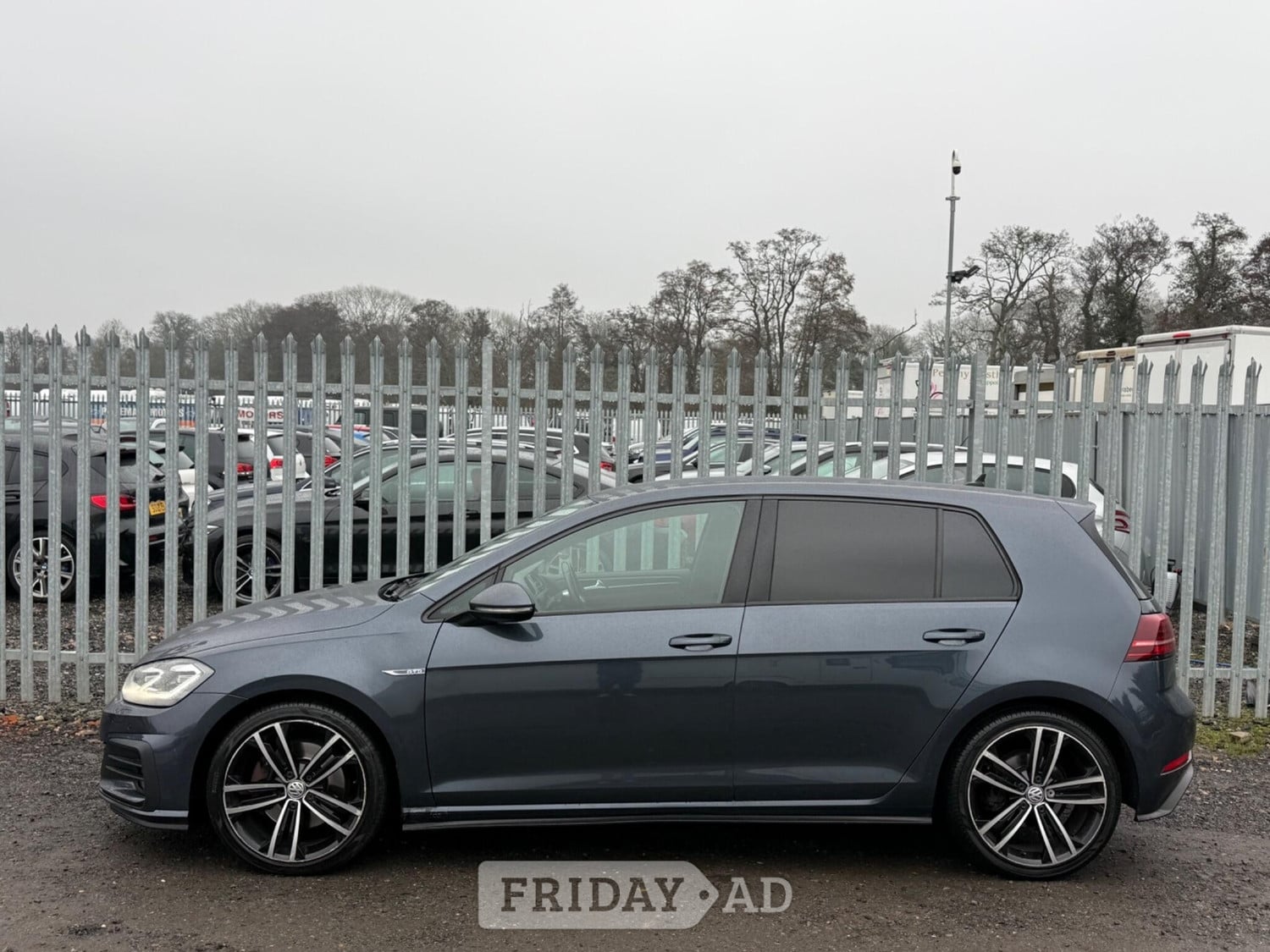Volkswagen Golf 2018 - Cars