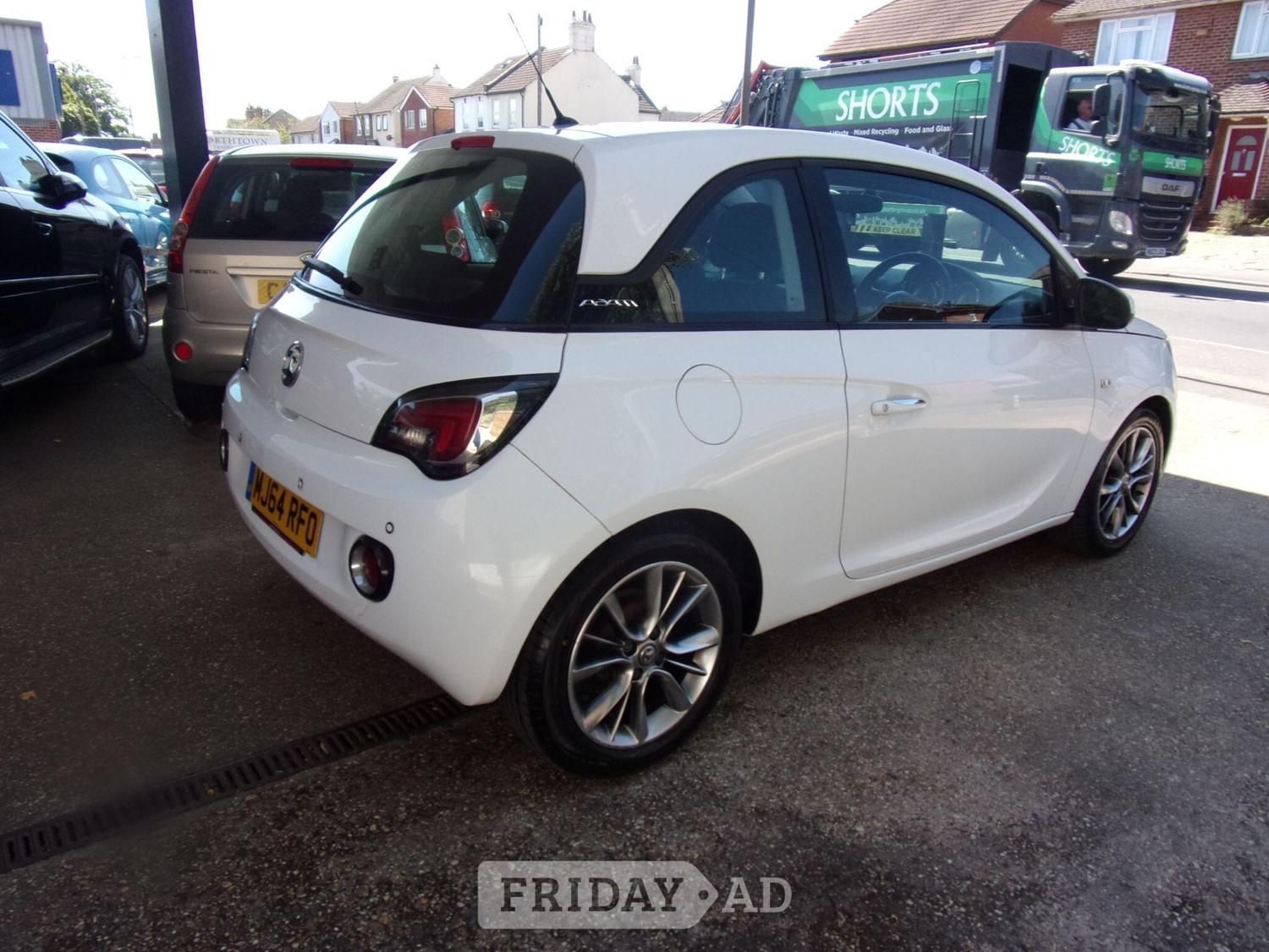 [ berth ]Vauxhall Adam