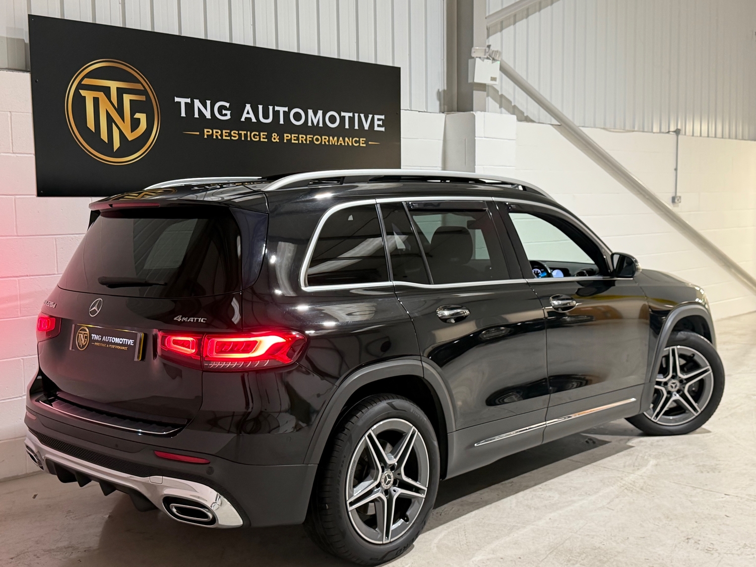 [ berth ]Mercedes-Benz GLB