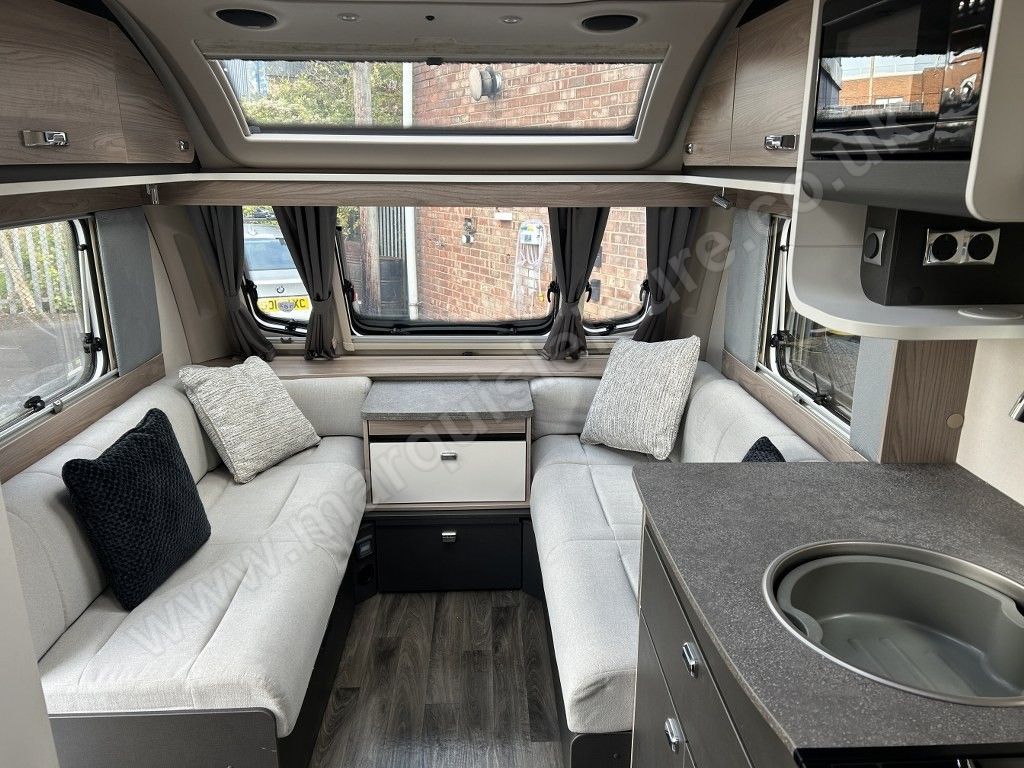Swift Challenger 560 2026 - Motorhomes & Caravans in Chester Le Street