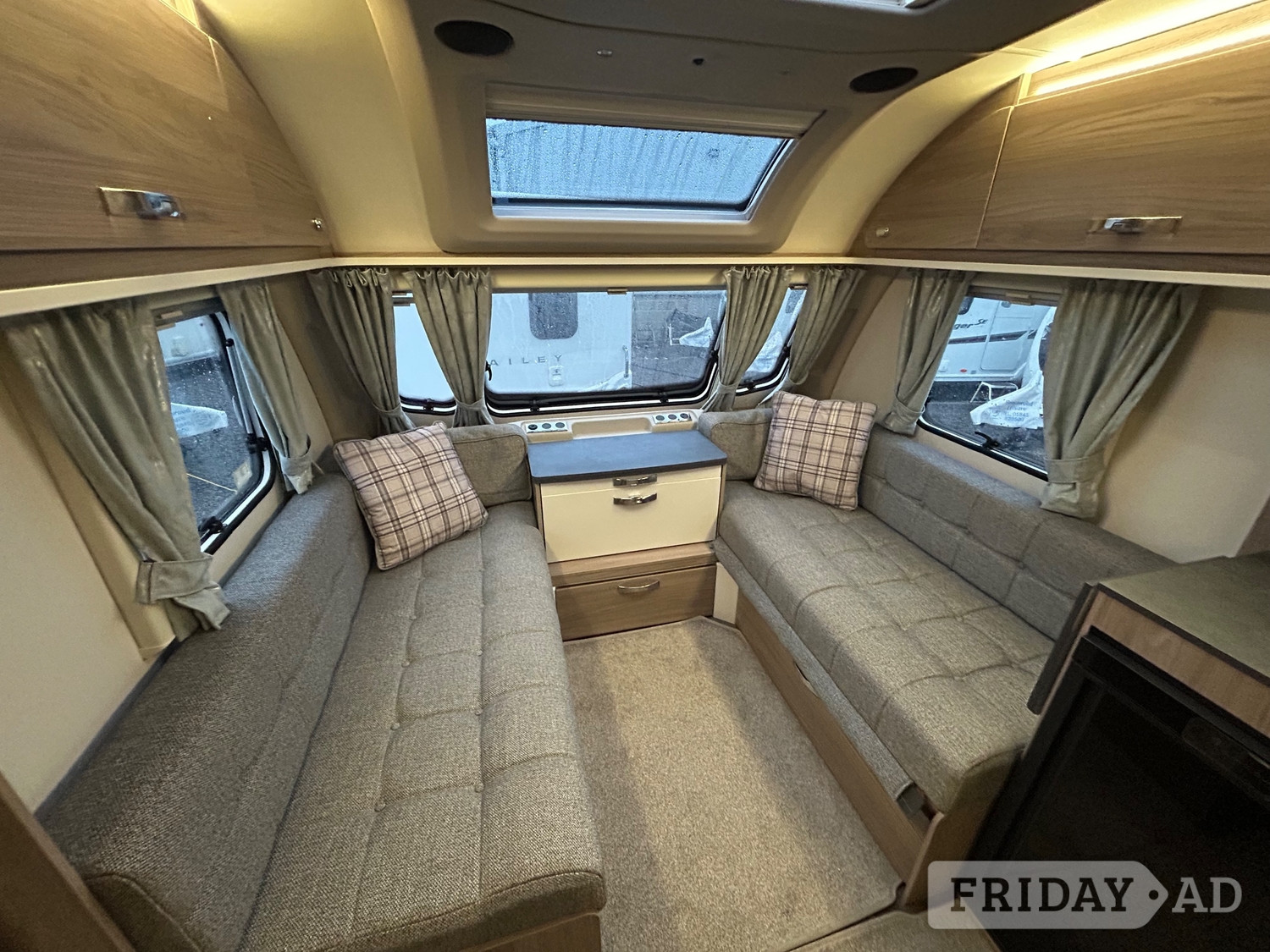 Swift Sprite Grande Major 4 SB 2023 - Motorhomes & Caravans in Thirsk
